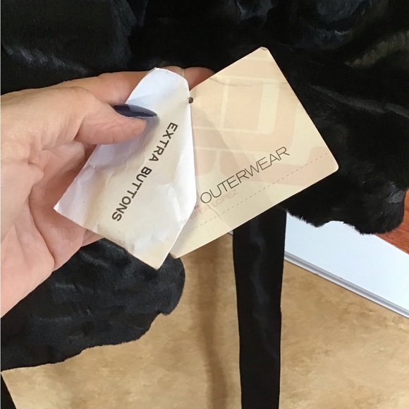 JLo By Jennifer Lopez Outerwear Black Faux Fur Double Breasted Jacket With Tie - Picture 15 of 17